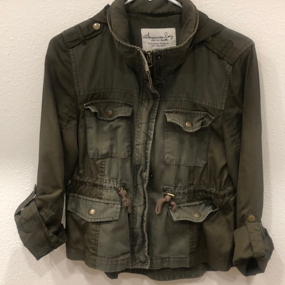 Green jacket - Picture 2 of 5